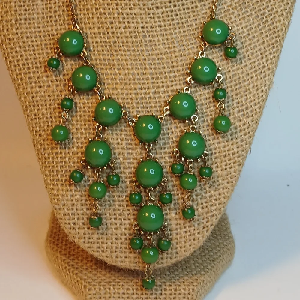 J. Crew Jade Green Bubble Statement Necklace with Gold Tone Chain - Picture 8 of 9